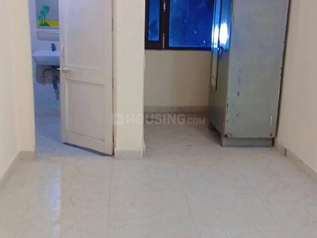 2 BHK Apartment in Paschim Vihar for rent New Delhi. The reference number is 19789087