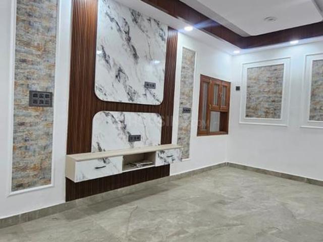 2 BHK Apartment in Paschim Vihar for rent New Delhi. The reference number is 20516030