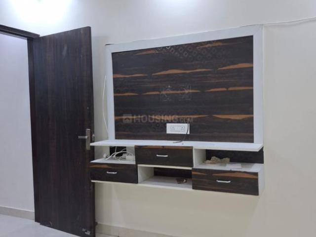 2 BHK Apartment in Paschim Vihar for rent New Delhi. The reference number is 20639304
