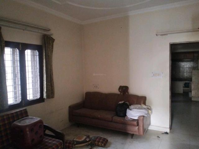 2 BHK Apartment in Paschim Vihar for rent New Delhi. The reference number is 20988995
