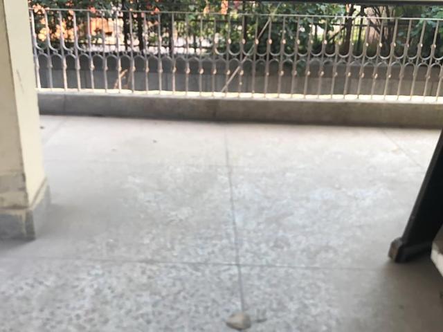 2 BHK Apartment in Paschim Vihar for resale New Delhi. The reference number is 20099614