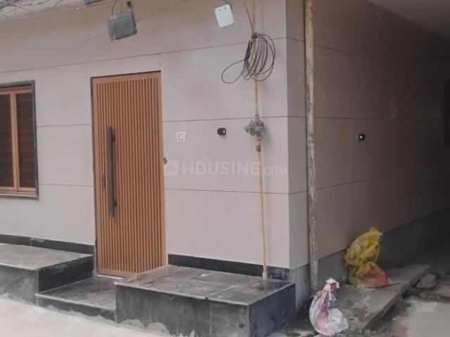 2 BHK Apartment in Paschim Vihar for resale New Delhi. The reference number is 20545325