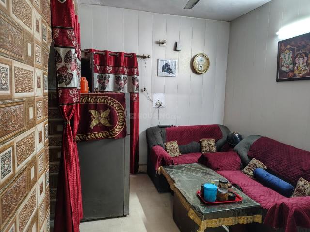 2 BHK Apartment in Paschim Vihar for resale New Delhi. The reference number is 20636176
