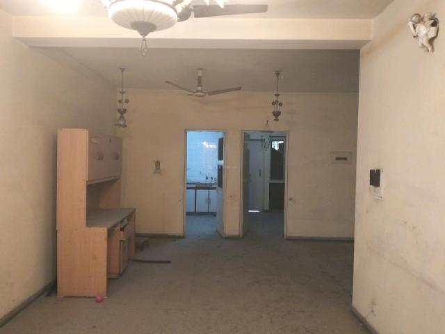 2 BHK Apartment in Paschim Vihar for resale New Delhi. The reference number is 20940598