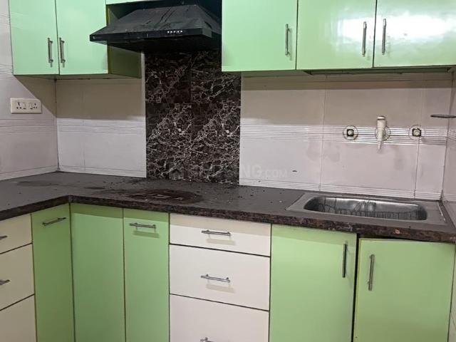 2 BHK Apartment in Paschim Vihar for resale New Delhi. The reference number is 17450531
