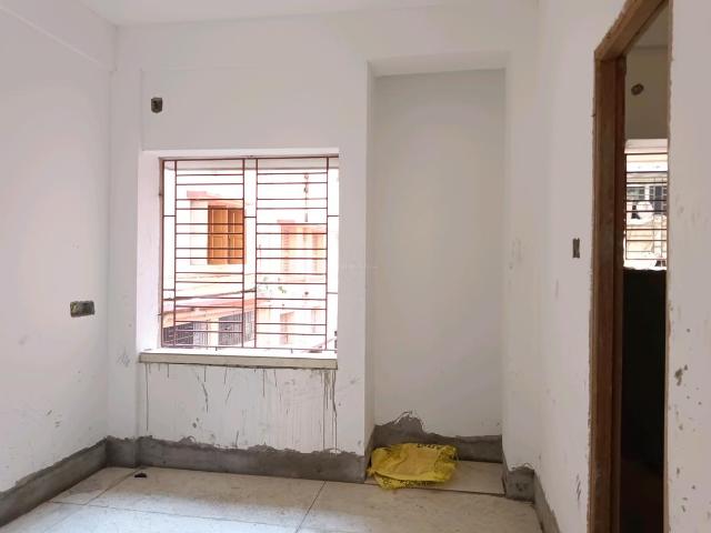 2 BHK Apartment in Paschim Barisha for resale Kolkata. The reference number is 19324649
