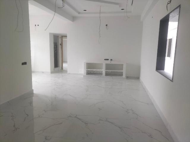 2 BHK Apartment in Pedda Waltair for resale Visakhapatnam. The reference number is 20519119