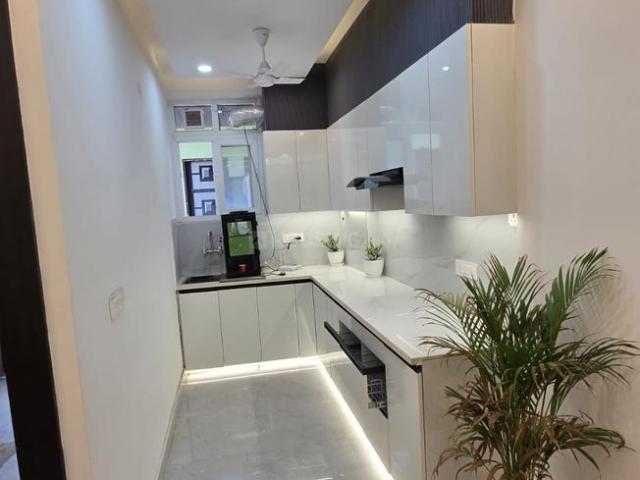 2 BHK Apartment in Phase 2 for resale Noida. The reference number is 20193993