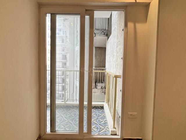 2 BHK Apartment in Phase 2 for resale Noida. The reference number is 20575554
