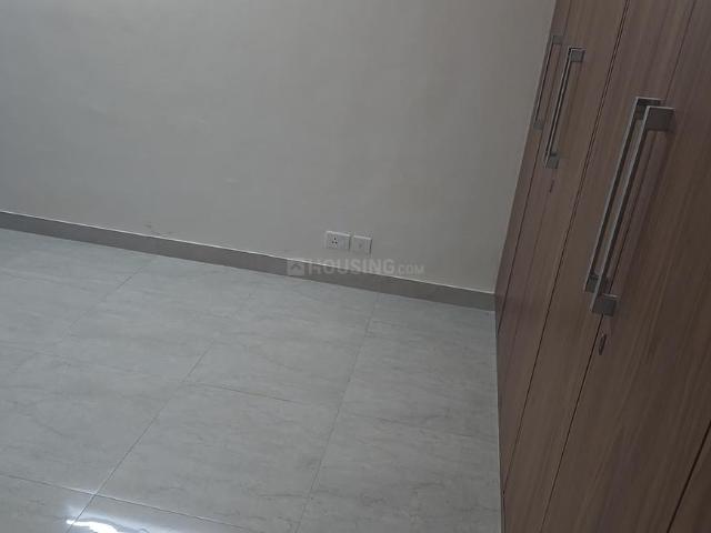 2 BHK Apartment in Phi II for rent Greater Noida. The reference number is 19838367