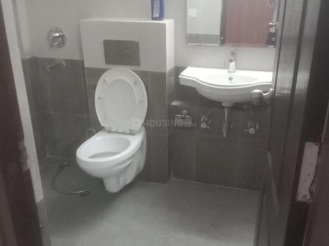 2 BHK Apartment in Phi II for rent Greater Noida. The reference number is 19859642