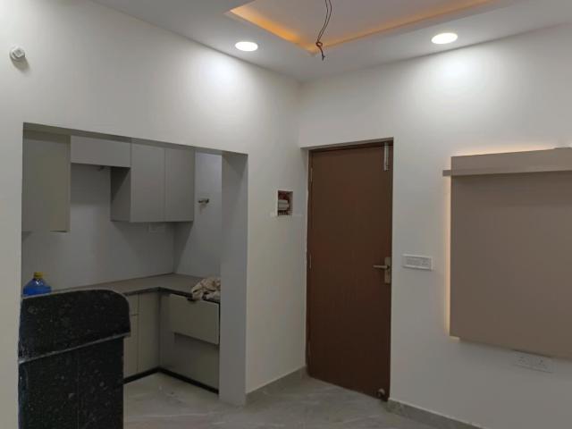 2 BHK Apartment in Pitampura for rent New Delhi. The reference number is 18169384