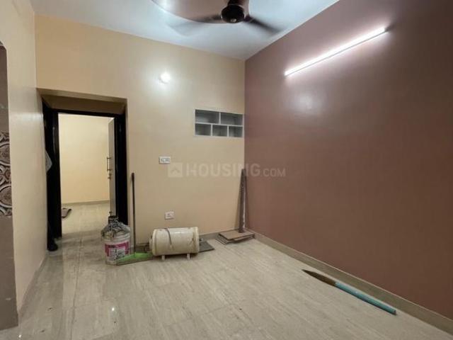 2 BHK Apartment in Pitampura for resale New Delhi. The reference number is 19578234