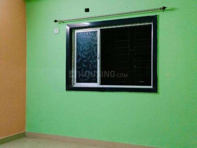 2 BHK Apartment in Picnic Garden for rent Kolkata. The reference number is 17443461