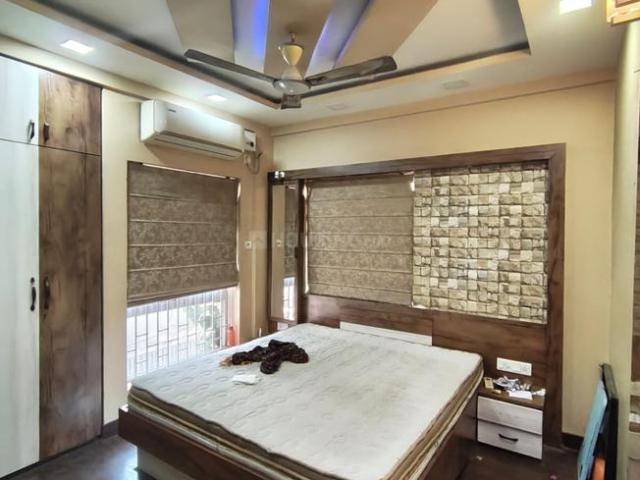 2 BHK Apartment in Picnic Garden for rent Kolkata. The reference number is 20267305