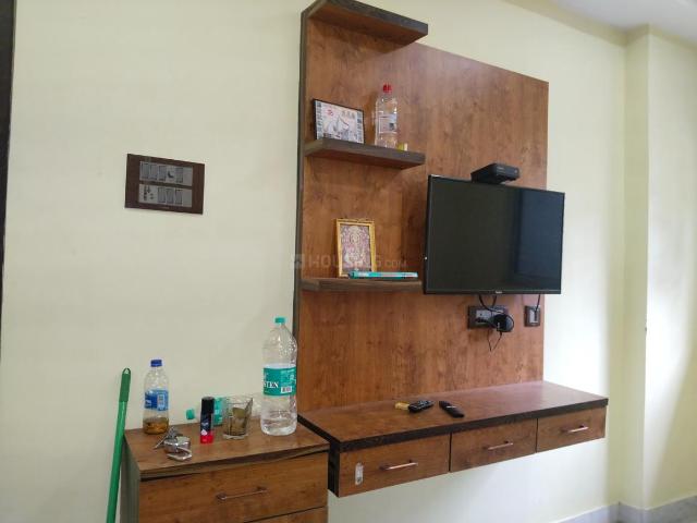 2 BHK Apartment in Picnic Garden for rent Kolkata. The reference number is 20665106