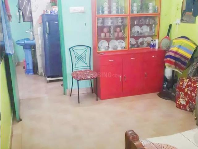 2 BHK Apartment in Picnic Garden for resale Kolkata. The reference number is 20835755