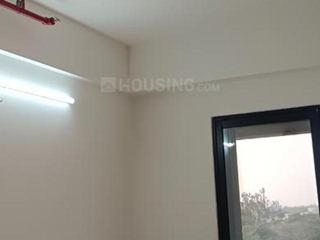 2 BHK Apartment in Pimpri for rent Pune. The reference number is 20086314