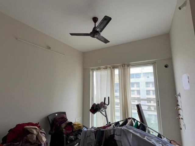 2 BHK Apartment in Prabhadevi for rent Mumbai. The reference number is 20180041