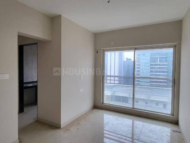 2 BHK Apartment in Prabhadevi for resale Mumbai. The reference number is 18610368