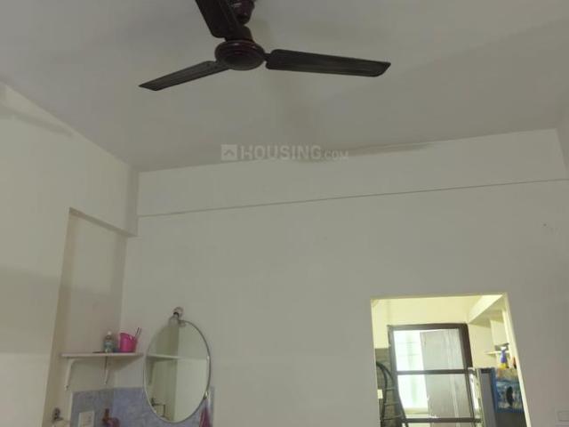 2 BHK Apartment in Pragathi Nagar for rent Hyderabad. The reference number is 20998401