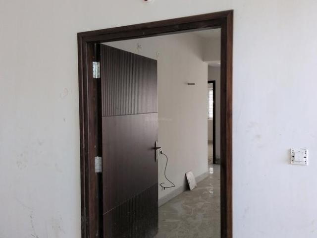 2 BHK Apartment in Pragathi Nagar for resale Hyderabad. The reference number is 20396415