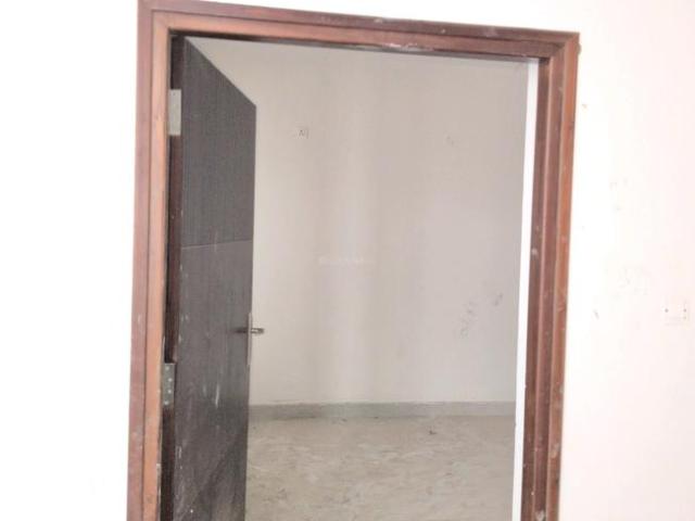 2 BHK Apartment in Pragathi Nagar for resale Hyderabad. The reference number is 20396356