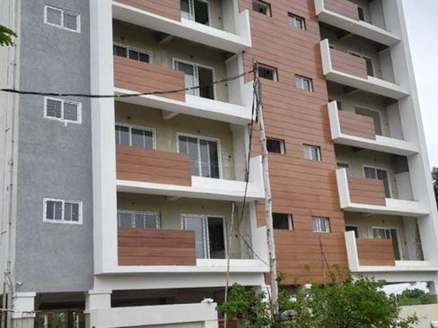 2 BHK Apartment in Pragathi Nagar for resale Hyderabad. The reference number is 9516895