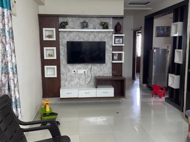 2 BHK Apartment in Pragathi Nagar for resale Pragathi Nagar Road. The reference number is 15090379