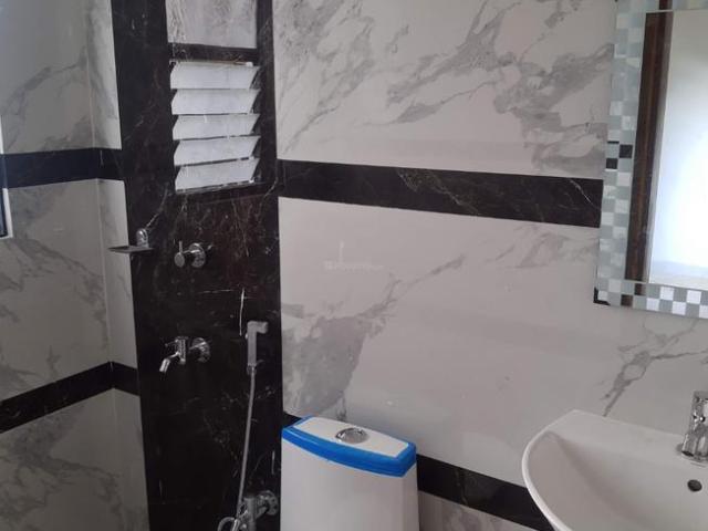 2 BHK Apartment in Prakash Nagar for rent Siliguri. The reference number is 9808021