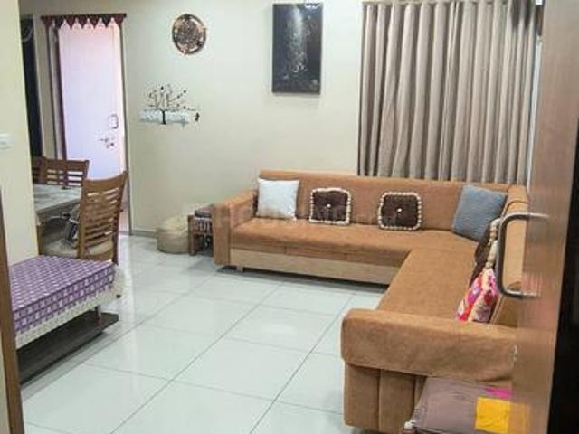 2 BHK Apartment in Prahlad Nagar for rent Ahmedabad. The reference number is 19687972