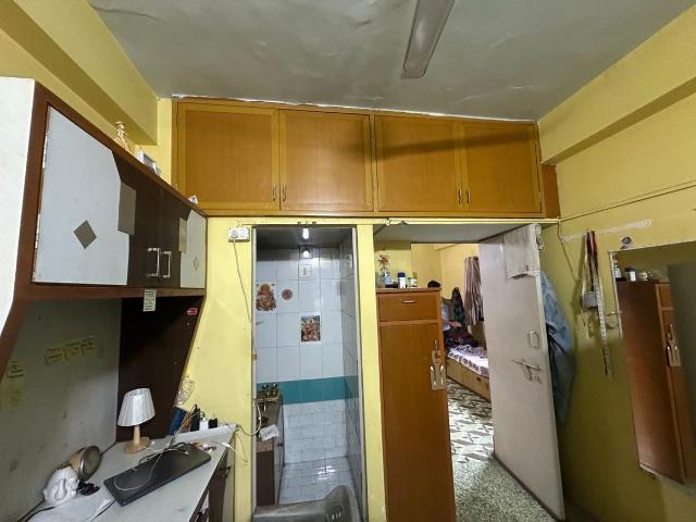 2 BHK Apartment in Prahlad Nagar for rent Ahmedabad. The reference number is 19871368