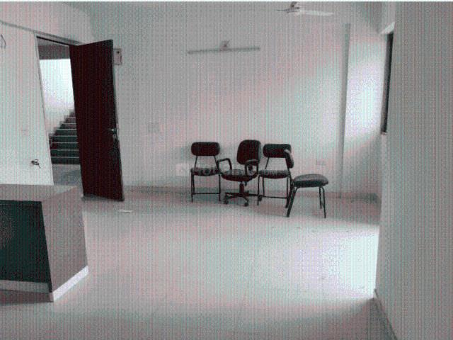 2 BHK Apartment in Prahlad Nagar for rent Ahmedabad. The reference number is 20420723
