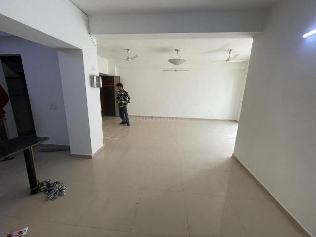 2 BHK Apartment in Prahlad Nagar for rent Ahmedabad. The reference number is 20510113
