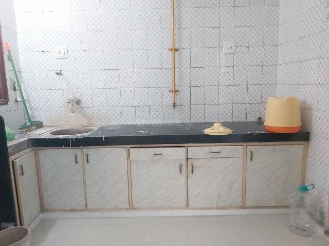 2 BHK Apartment in Prahlad Nagar for rent Ahmedabad. The reference number is 20323789