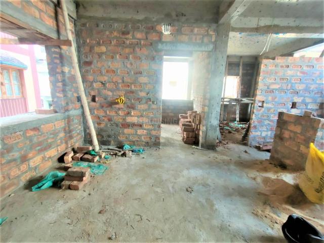 2 BHK Apartment in Prince Anwar Shah Connector for resale Kolkata. The reference number is 17128058