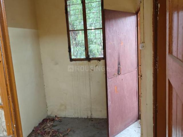 2 BHK Apartment in Punjabi Bagh for resale West Delhi. The reference number is 17689151