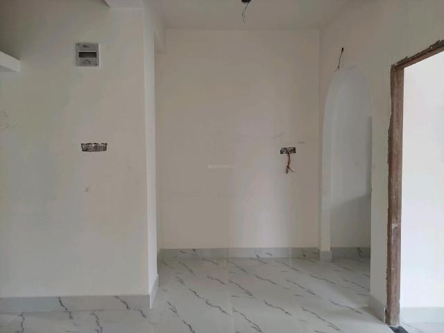 2 BHK Apartment in Purbalok for resale Kolkata. The reference number is 11803774