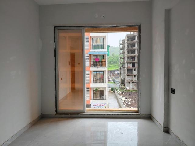 2 BHK Apartment in Pushpak Nagar for rent Navi Mumbai. The reference number is 20613132