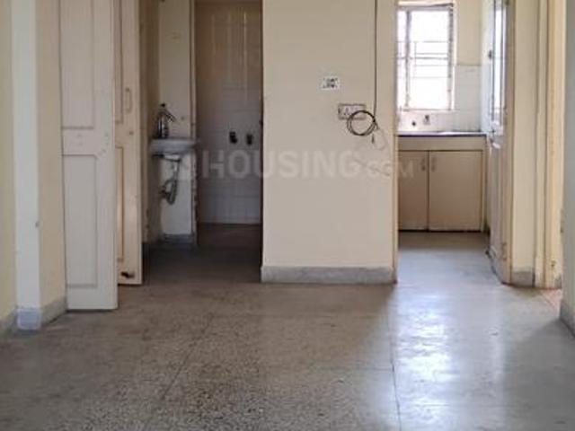 2 BHK Apartment in Rohini Sector 28 for rent New Delhi. The reference number is 20576685