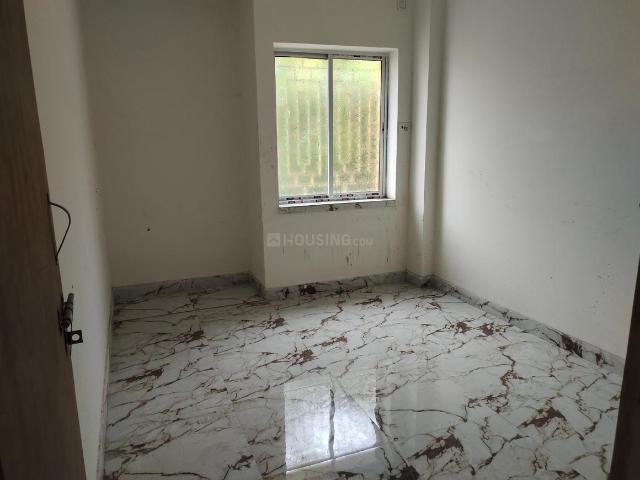 2 BHK Apartment in Rabindra Nagar for resale Kolkata. The reference number is 15771343