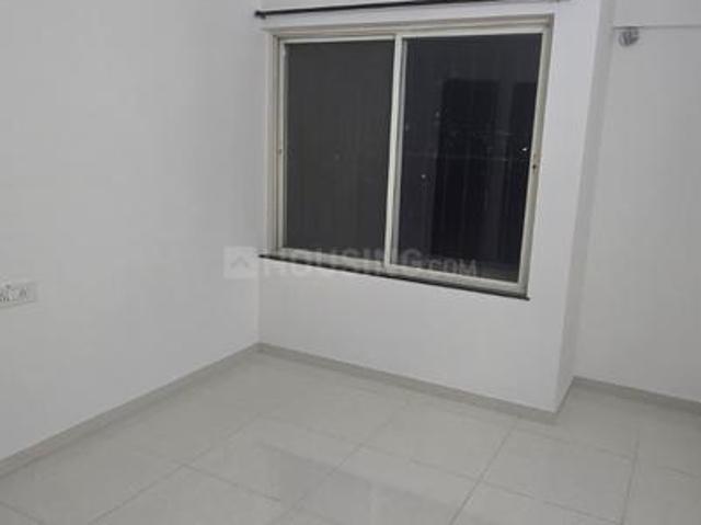 2 BHK Apartment in Rahatani for rent Pune. The reference number is 20735044