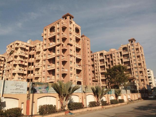 2 BHK Apartment in Rahatani for resale Pune. The reference number is 20677988