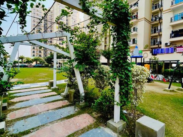 2 BHK Apartment in Raj Nagar Extension for resale Ghaziabad. The reference number is 20057188
