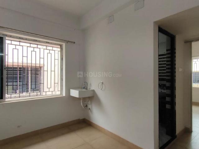 2 BHK Apartment in Rajarhat for rent Kolkata. The reference number is 20051927