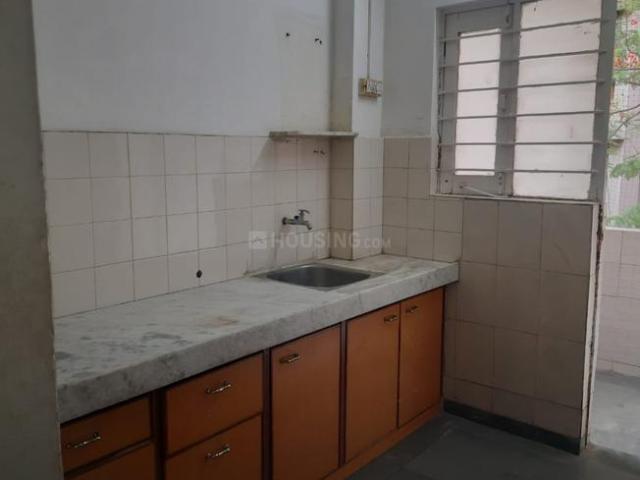 2 BHK Apartment in Ramdev Nagar for rent Ahmedabad. The reference number is 20940136