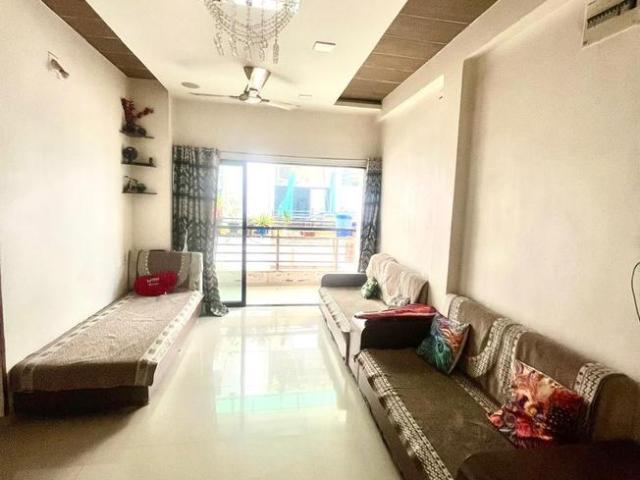 2 BHK Apartment in Ranip for resale Ahmedabad. The reference number is 18111607