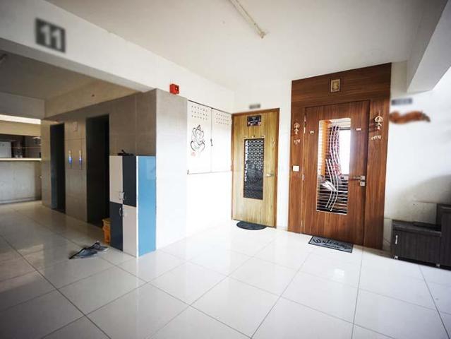 2 BHK Apartment in Ranip for resale Ahmedabad. The reference number is 19485901