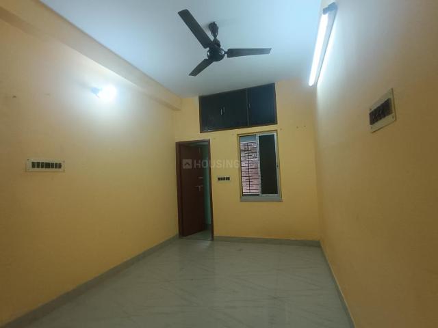 2 BHK Apartment in Regent Park for rent Kolkata. The reference number is 20318987