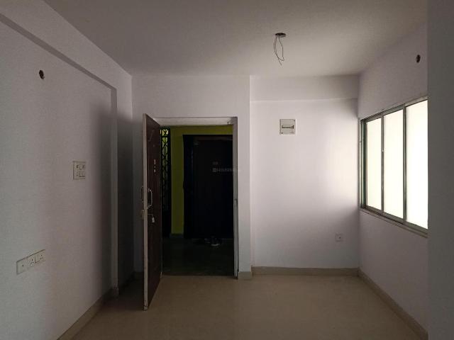 2 BHK Apartment in Rishra for resale Hooghly. The reference number is 18242385
